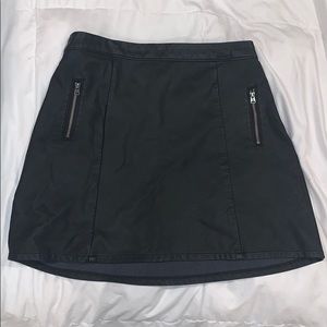 ABERCROMBIE KIDS FAUX LEATHER SKIRT